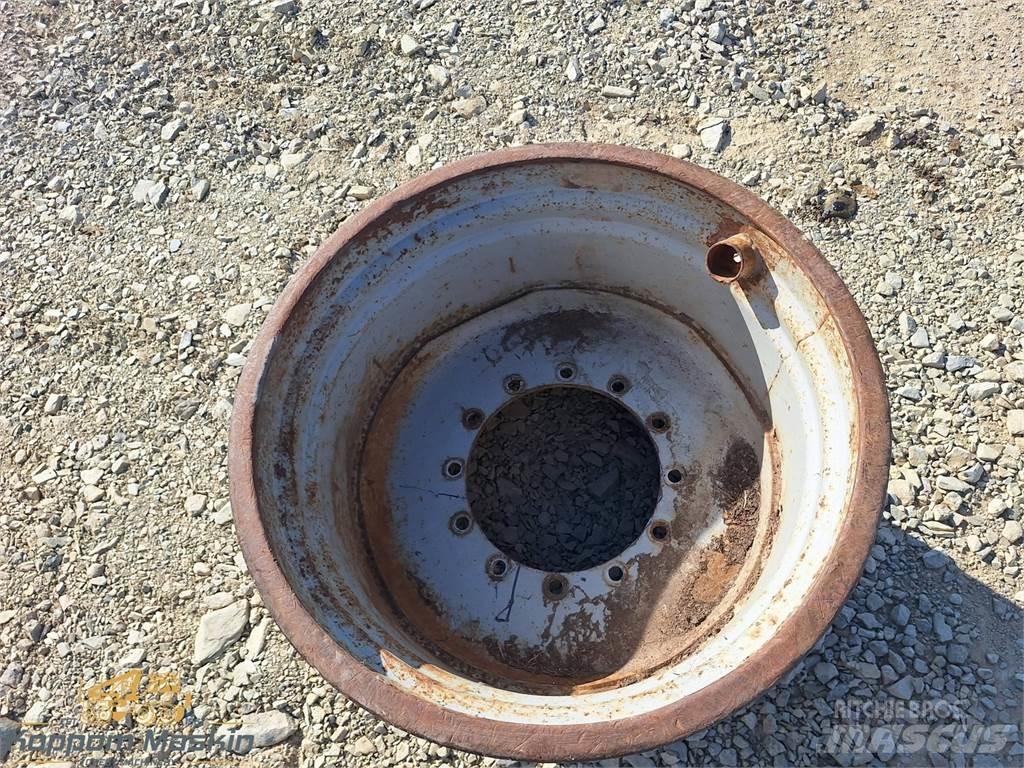 Valmet 911.1 24x34 Renkaat ja vanteet