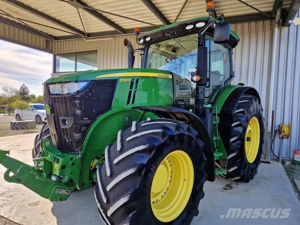 John Deere 7230 R Traktorit