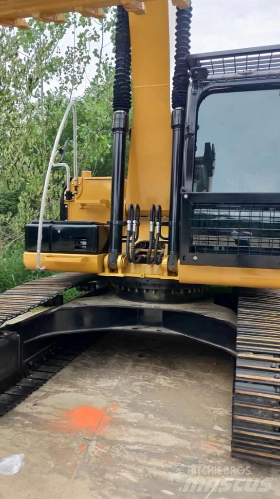 CAT 320D2 Telakaivukoneet
