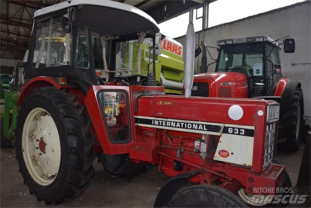 Case IH 733 Traktorit