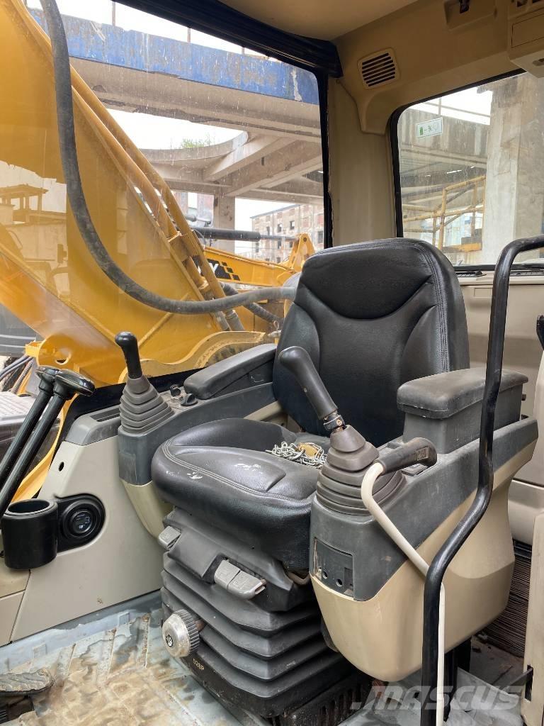 CAT 330 D Telakaivukoneet