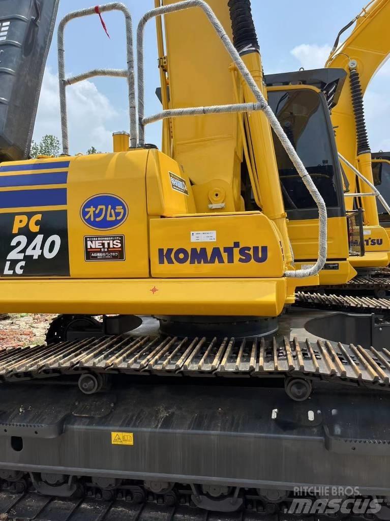 Komatsu PC 240-8 Telakaivukoneet