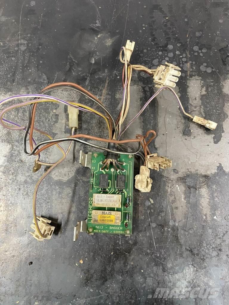 Liebherr E board Muut