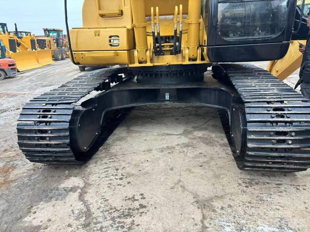 CAT 325 C Telakaivukoneet