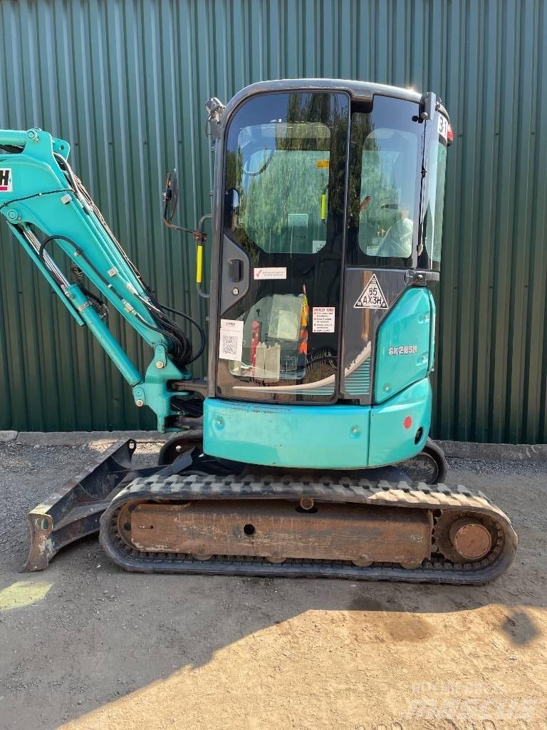 Kobelco SK 28 Minikaivukoneet < 7t