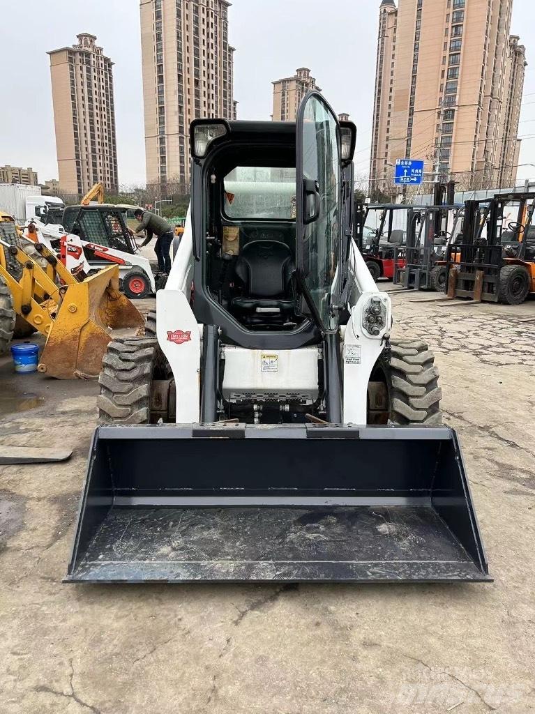 Bobcat S 750 Liukuohjatut kuormaajat