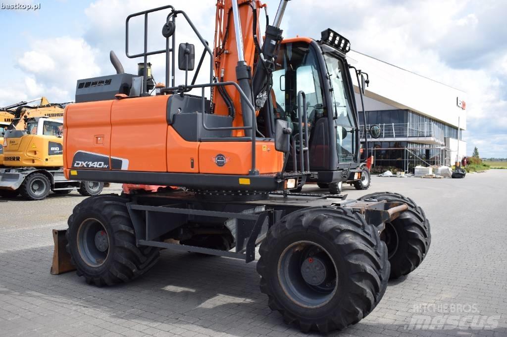 Doosan DX 140 W-5 Pyöräkaivukoneet