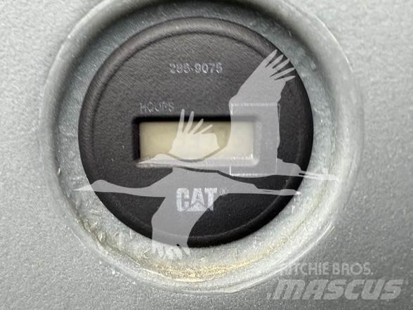 CAT 420D Kaivurikuormaajat