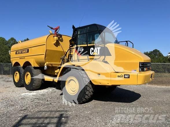 CAT 725 Vesisäiliöautot