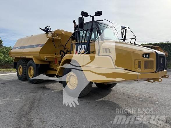 CAT 730C2 Vesisäiliöautot