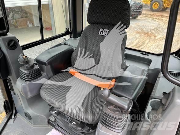 CAT D3 LGP Telaketjupuskutraktorit