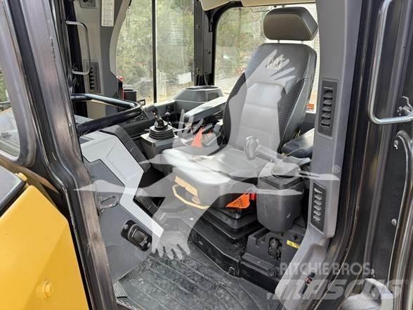 CAT D6 Telaketjupuskutraktorit