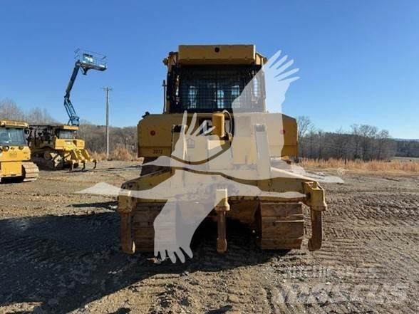 CAT D6T XL Telaketjupuskutraktorit