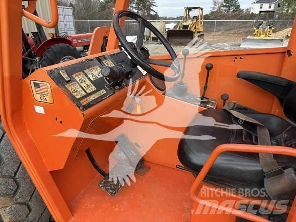 SkyTrak 6042 Kurottajat