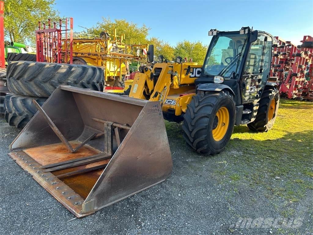 JCB 541-70 AGRIPRO Teleskooppipuominostimet