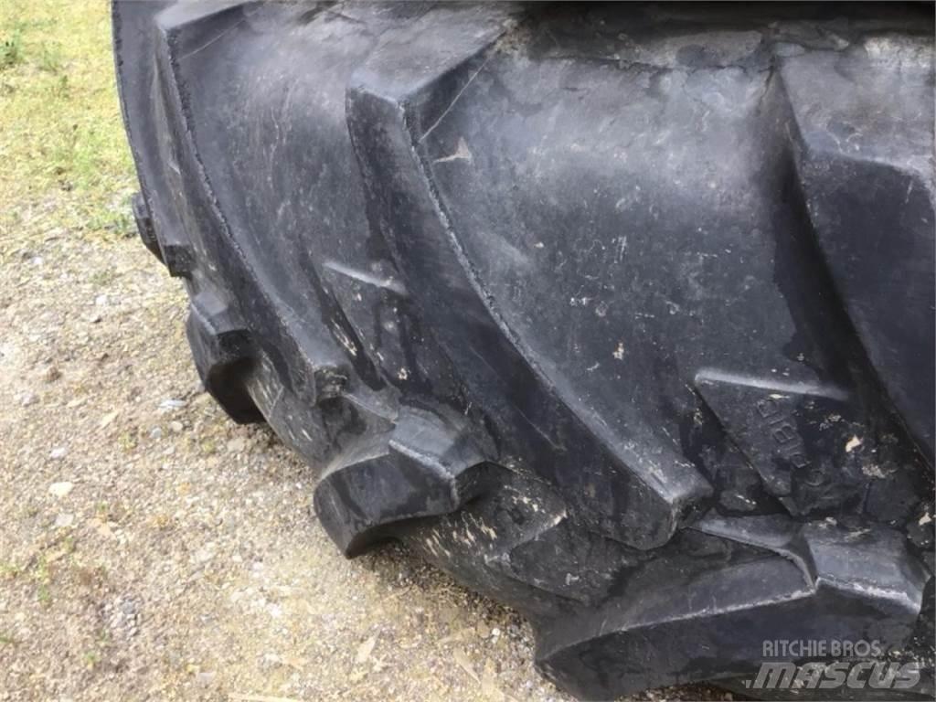 Michelin 420/85R34 Renkaat ja vanteet