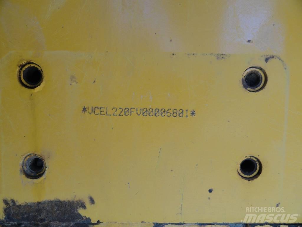 Volvo L 220 F Pyöräkuormaajat