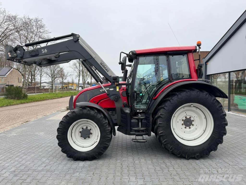 Valtra N 101 Traktorit