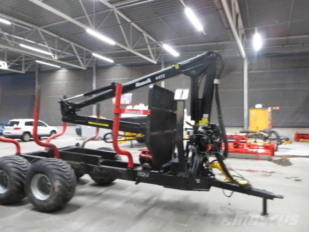 Nokka 4472 + MV1124 Metsäperävaunut