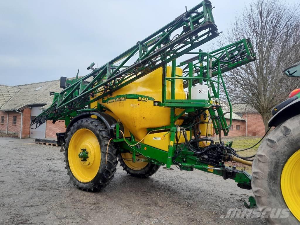 John Deere 840 Hinattavat ruiskut