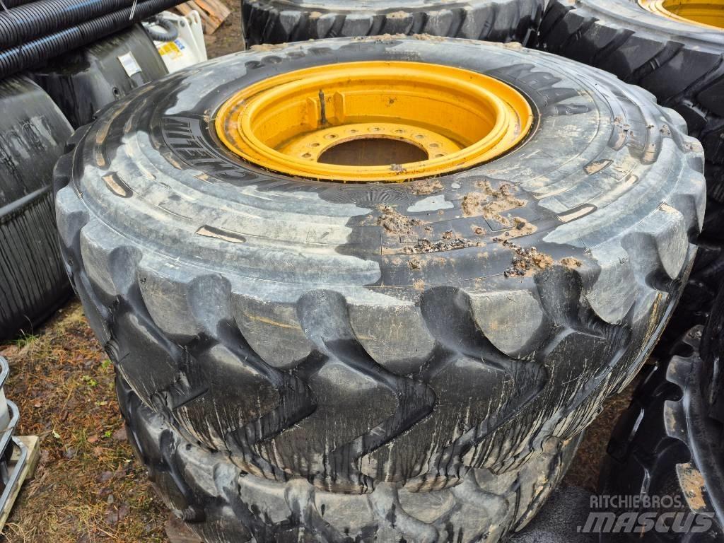 Michelin 20.5R25 Renkaat ja vanteet