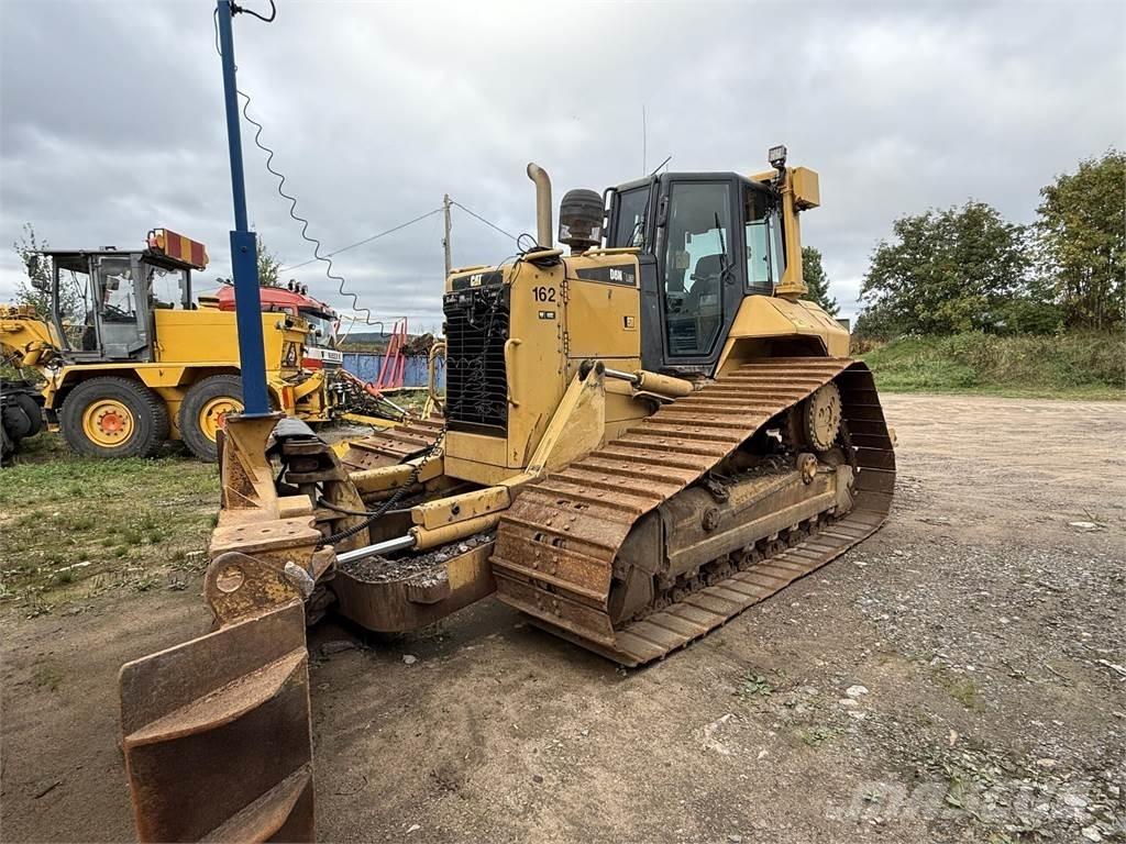 CAT D6N LGP Telaketjupuskutraktorit