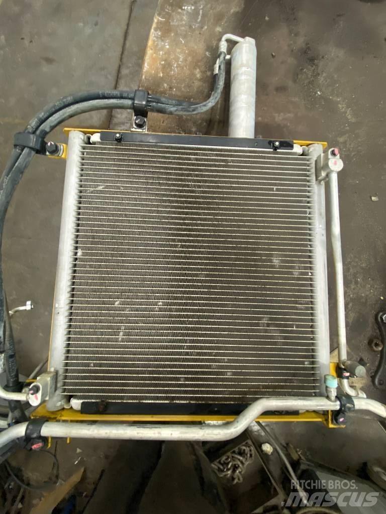 CAT 349 E Parts Telakaivukoneet