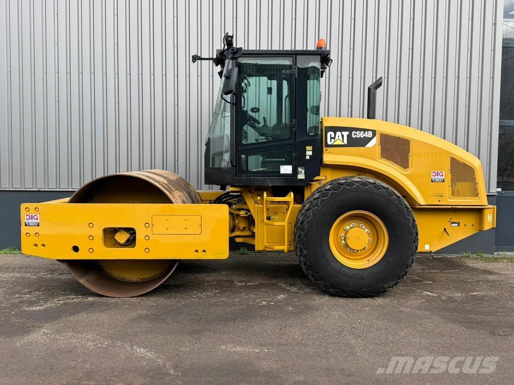 CAT CS64B Yksivalssijyrät