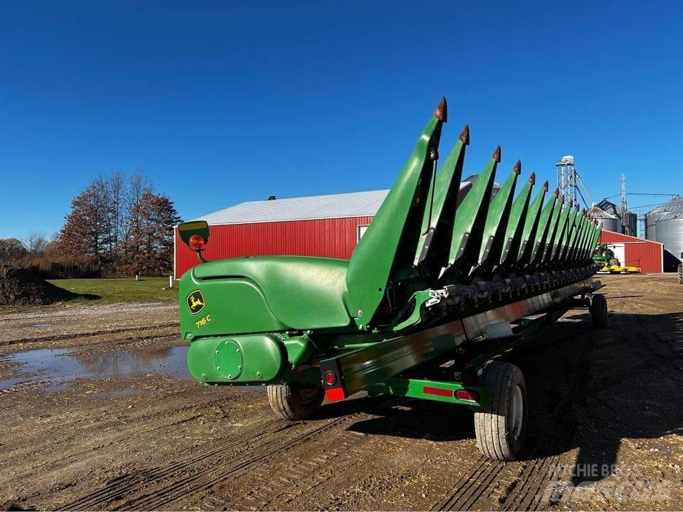 John Deere 716c Leikkuupöydät