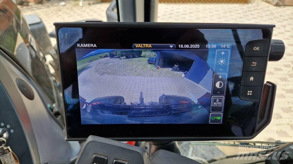 Valtra Q 305 Traktorit