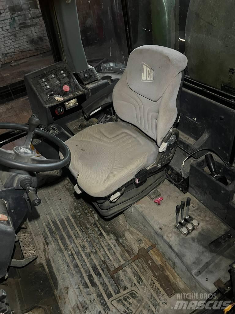 JCB 714 Lietteen levittimet