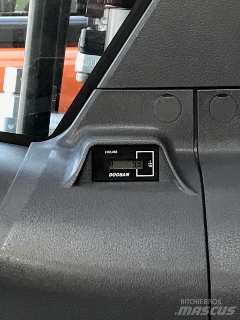Develon DX 210 W-7 Pyöräkaivukoneet