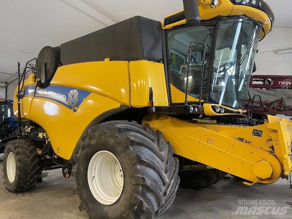 New Holland CX7.80 Leikkuupuimurit