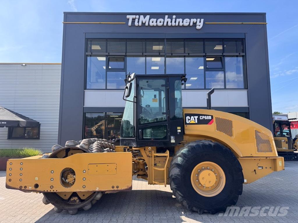 CAT CP 68 B Tiivistyskoneet