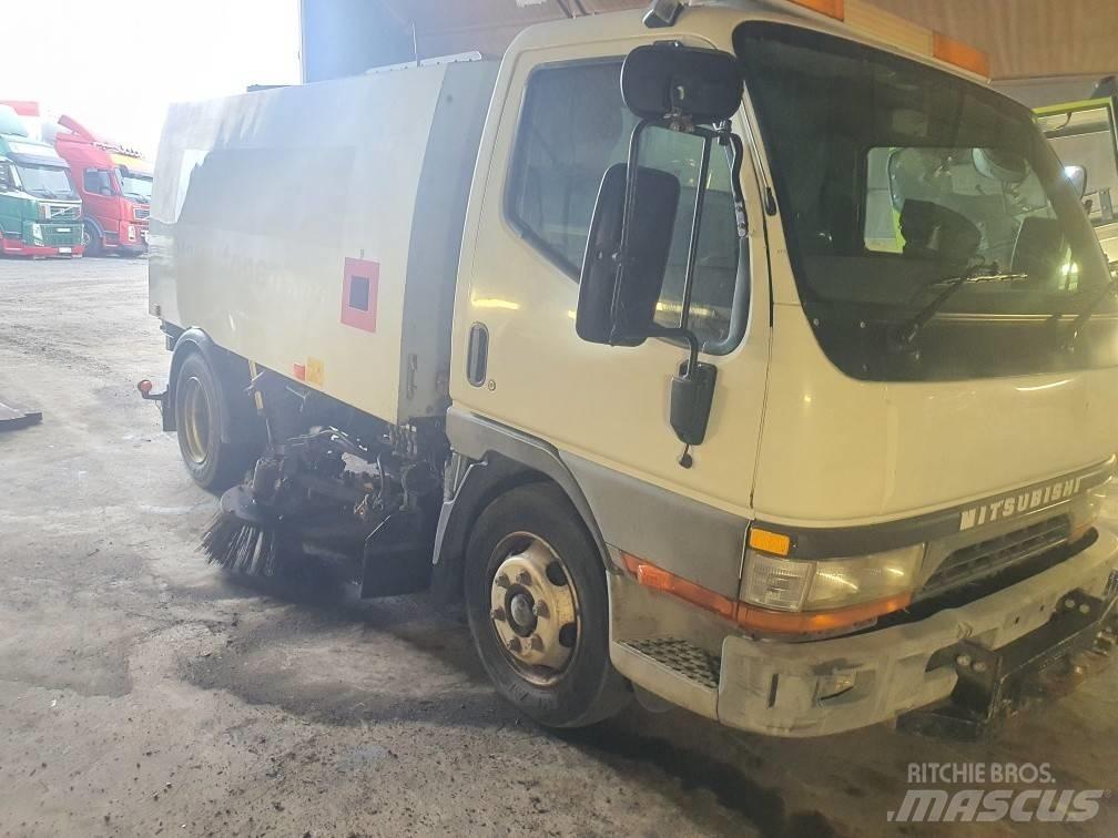 Mitsubishi Canter Lakaisukoneet