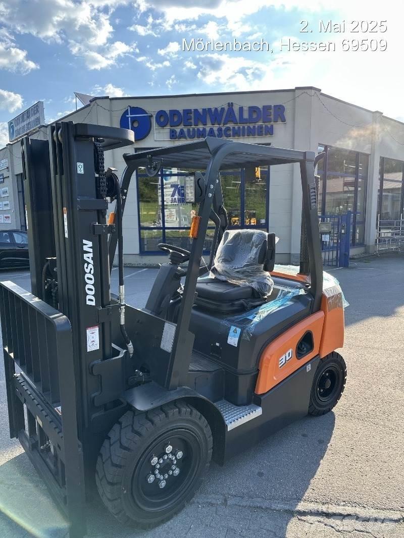 Doosan D30NXP Dieseltrukit