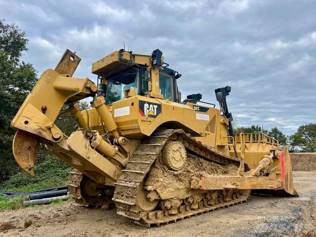 CAT D 8 T Telaketjupuskutraktorit