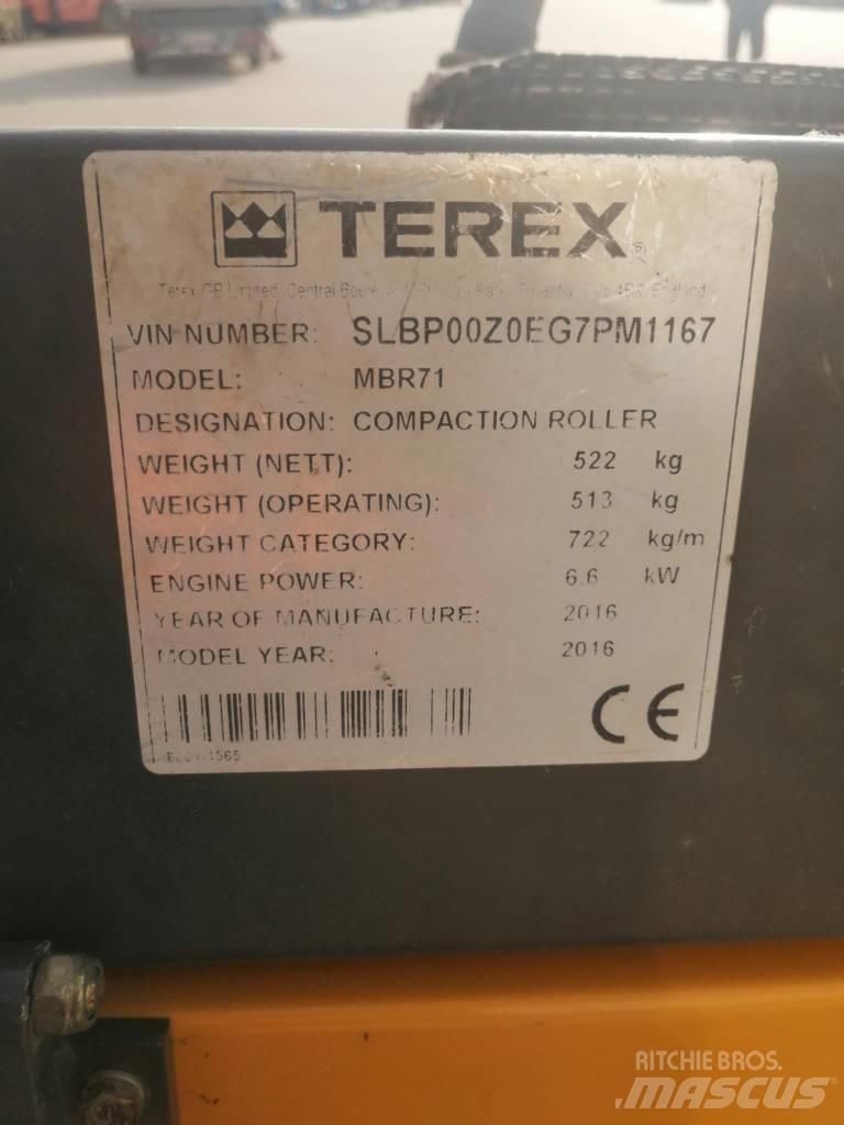 Terex MBR71 Yksivalssijyrät