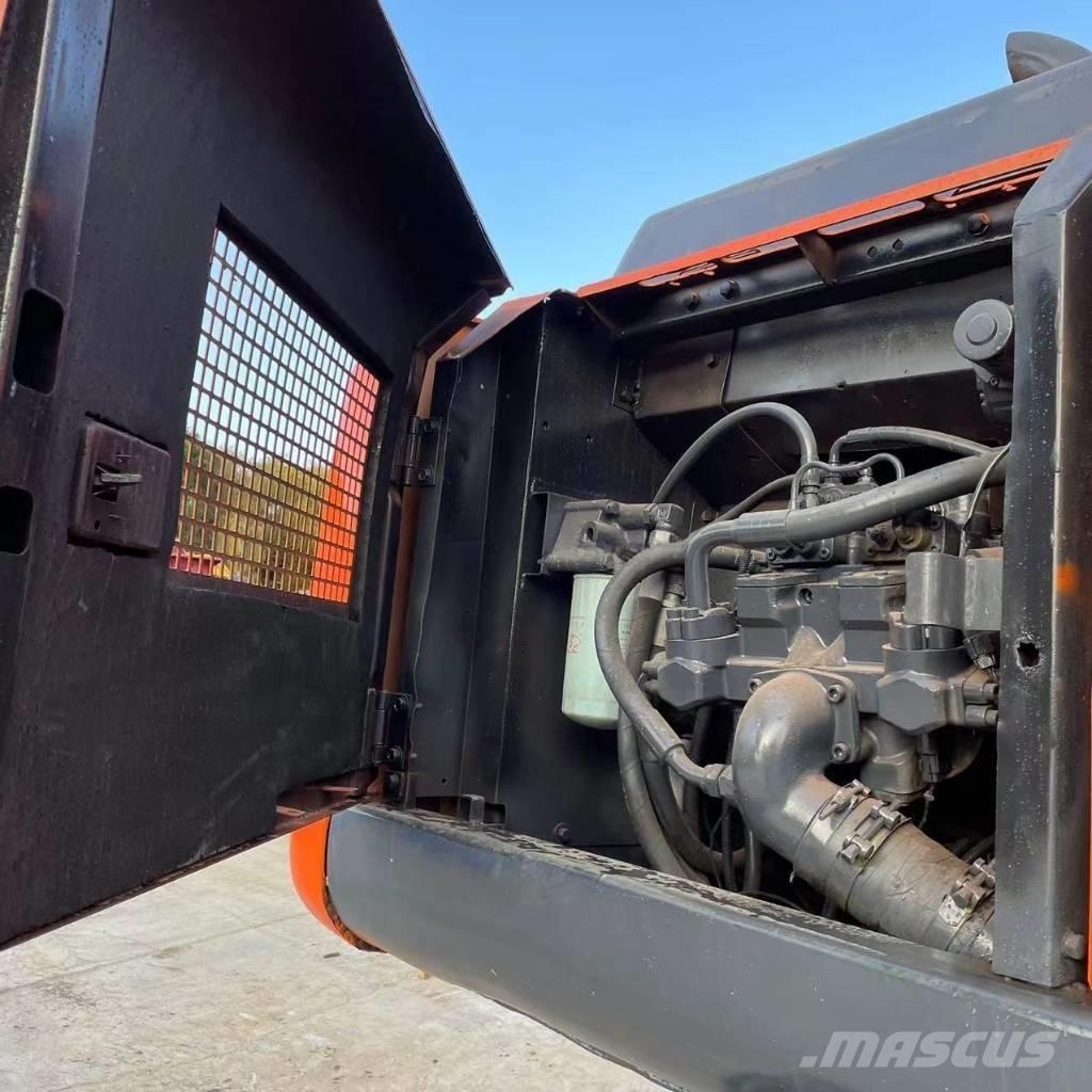Hitachi ZX200 Telakaivukoneet