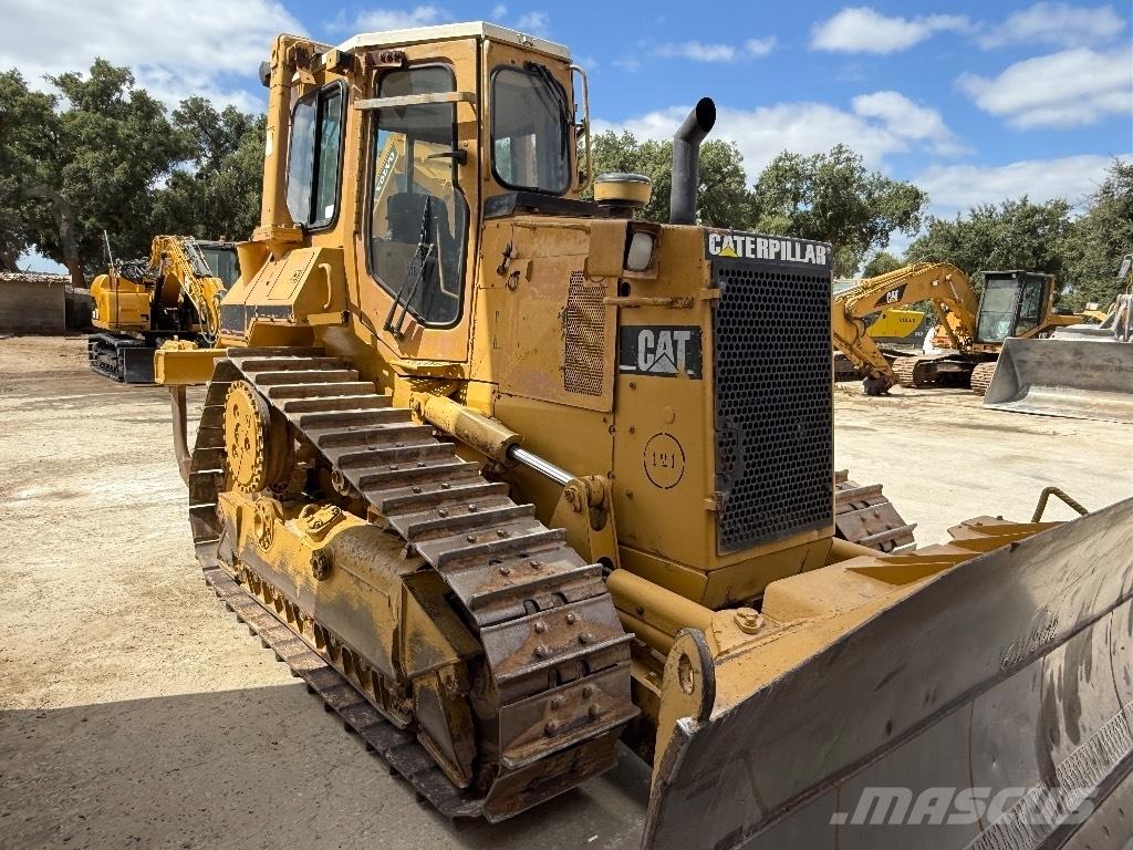 CAT D 5 H Telaketjupuskutraktorit