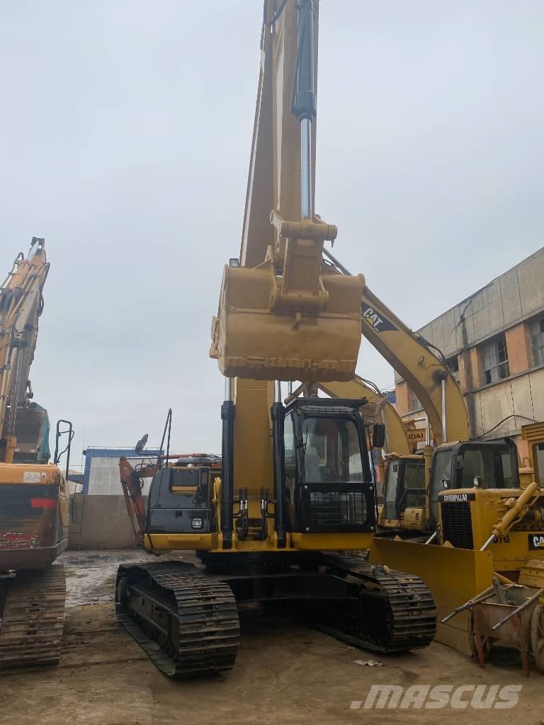 CAT 330 D Telakaivukoneet