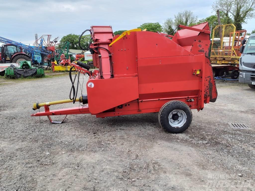 TEAGLE TOMAHAWK 8100 Paalinkäsittelykoneet