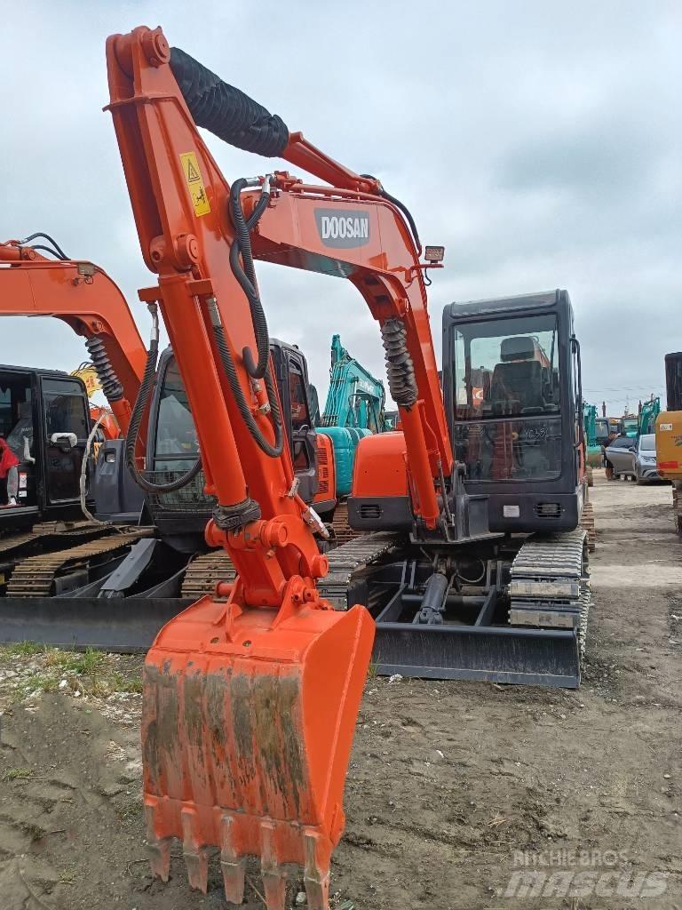 Doosan DH 60 Minikaivukoneet < 7t