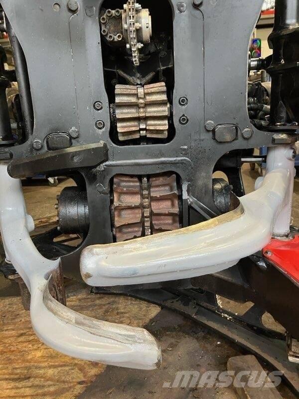 Komatsu C 124 Harvesterit