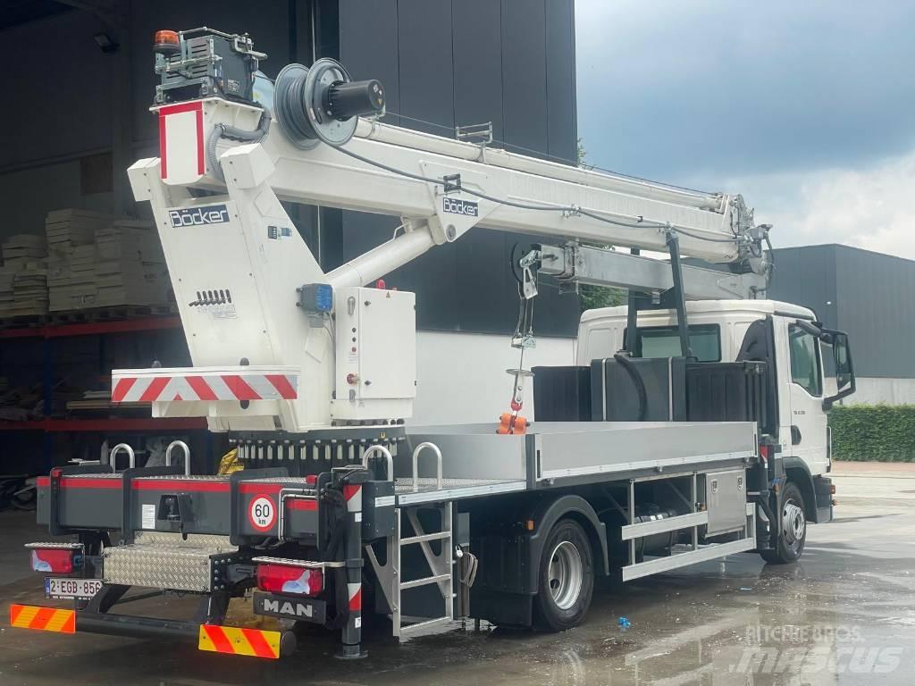 Böcker AK 36/4000 Mobiilinosturit