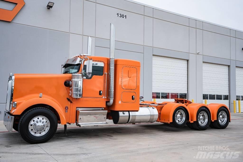 Kenworth W900 Vetopöytäautot