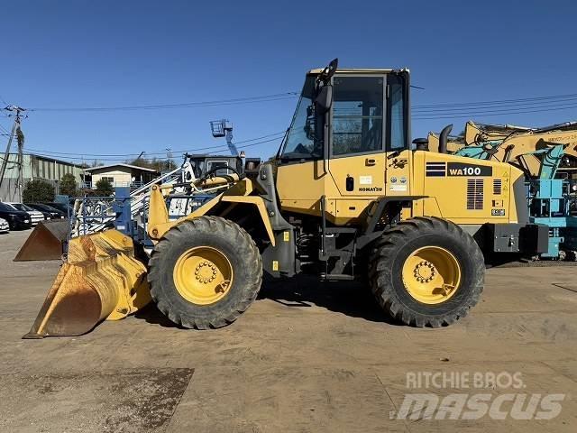 Komatsu WA 100-6 Pyöräkuormaajat