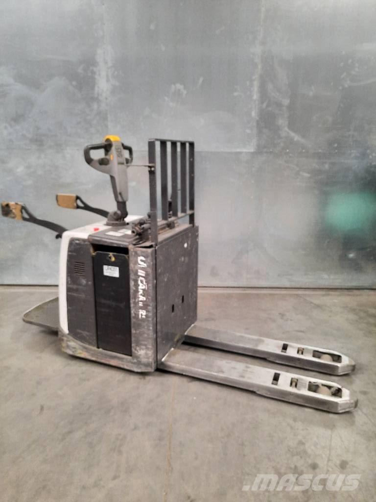 UniCarriers PMR 200 Lavansiirtotrukit ajotasolla