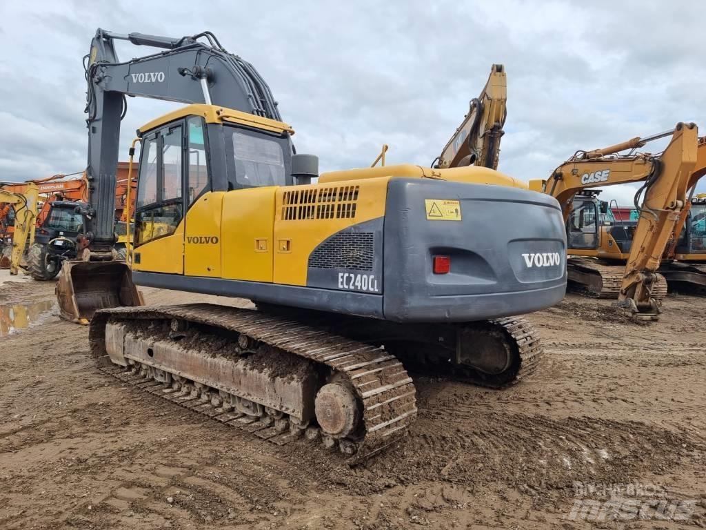 Volvo EC 240 C L Telakaivukoneet
