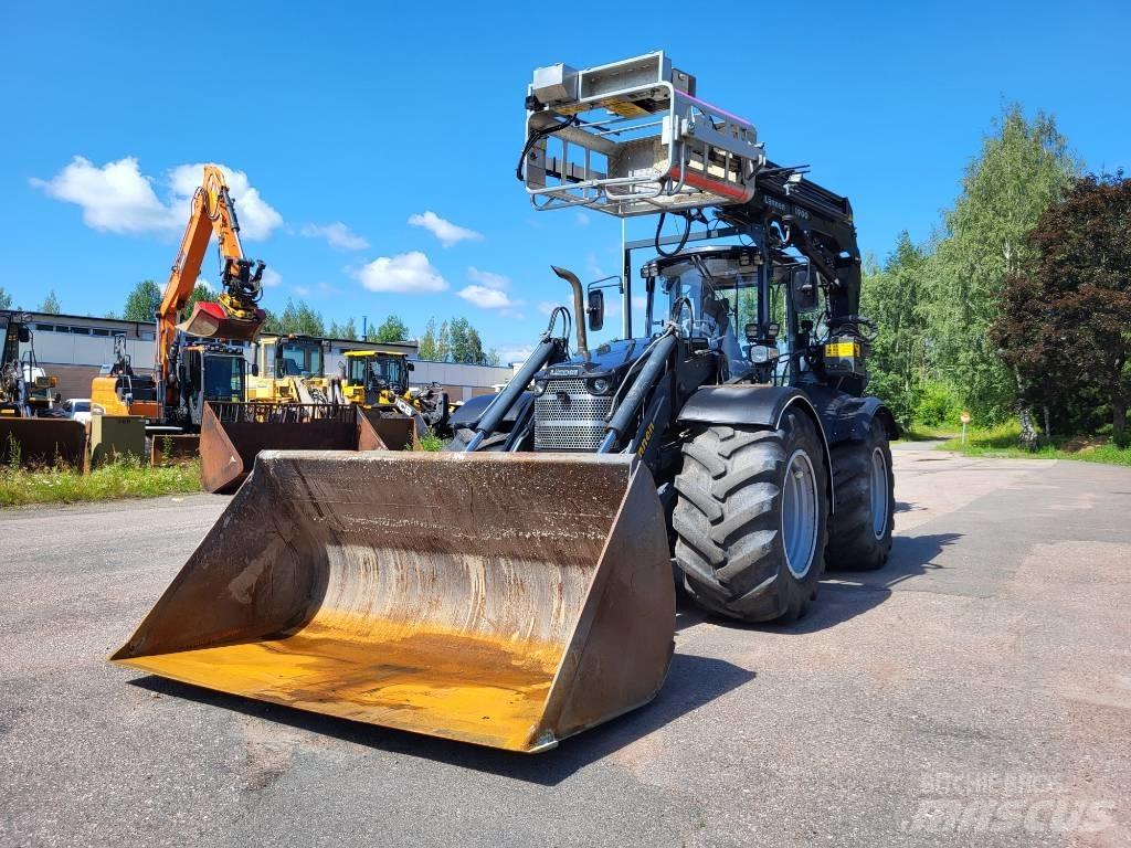 Lännen 8800 K Kaivurikuormaajat